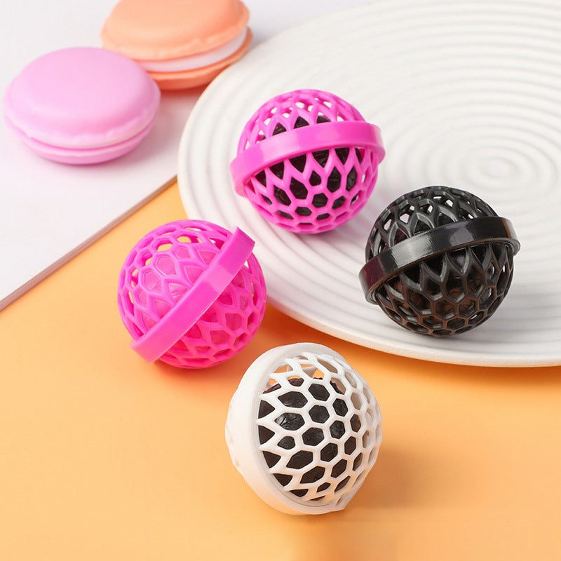 🩷Cleaning sticky balls